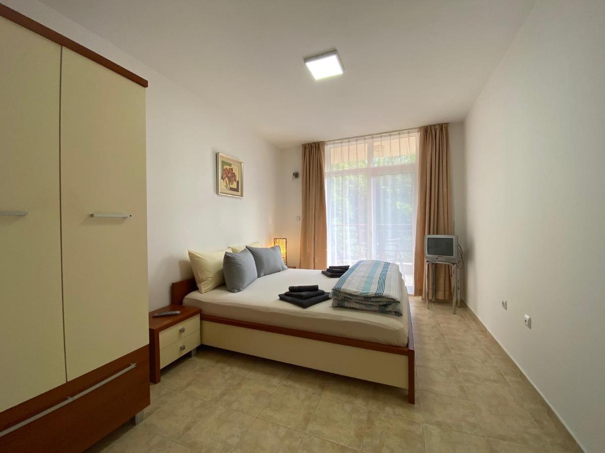 Anita A15 Family Apartment Sluneční pobřeží Exteriér fotografie