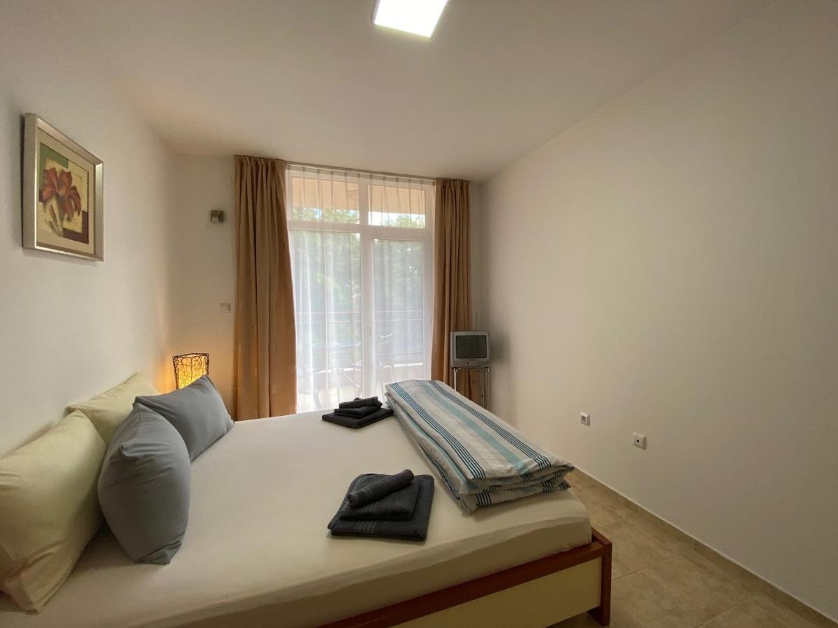 Anita A15 Family Apartment Sluneční pobřeží Exteriér fotografie